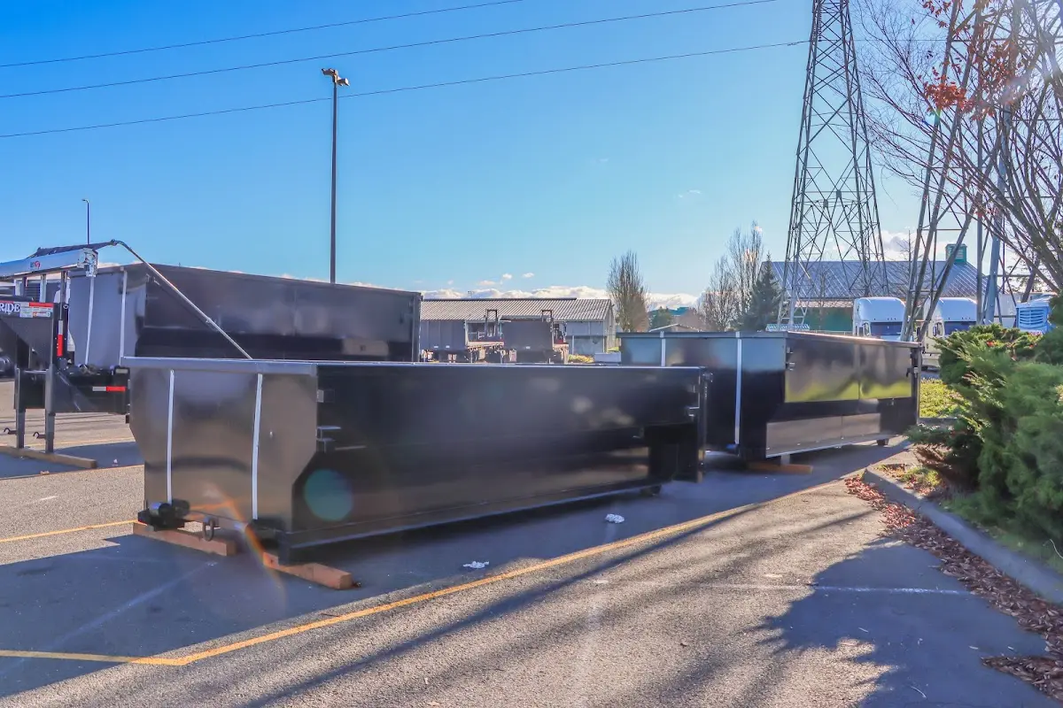 Professional dumpster rental and junk removal service in Emerald Lake Hills